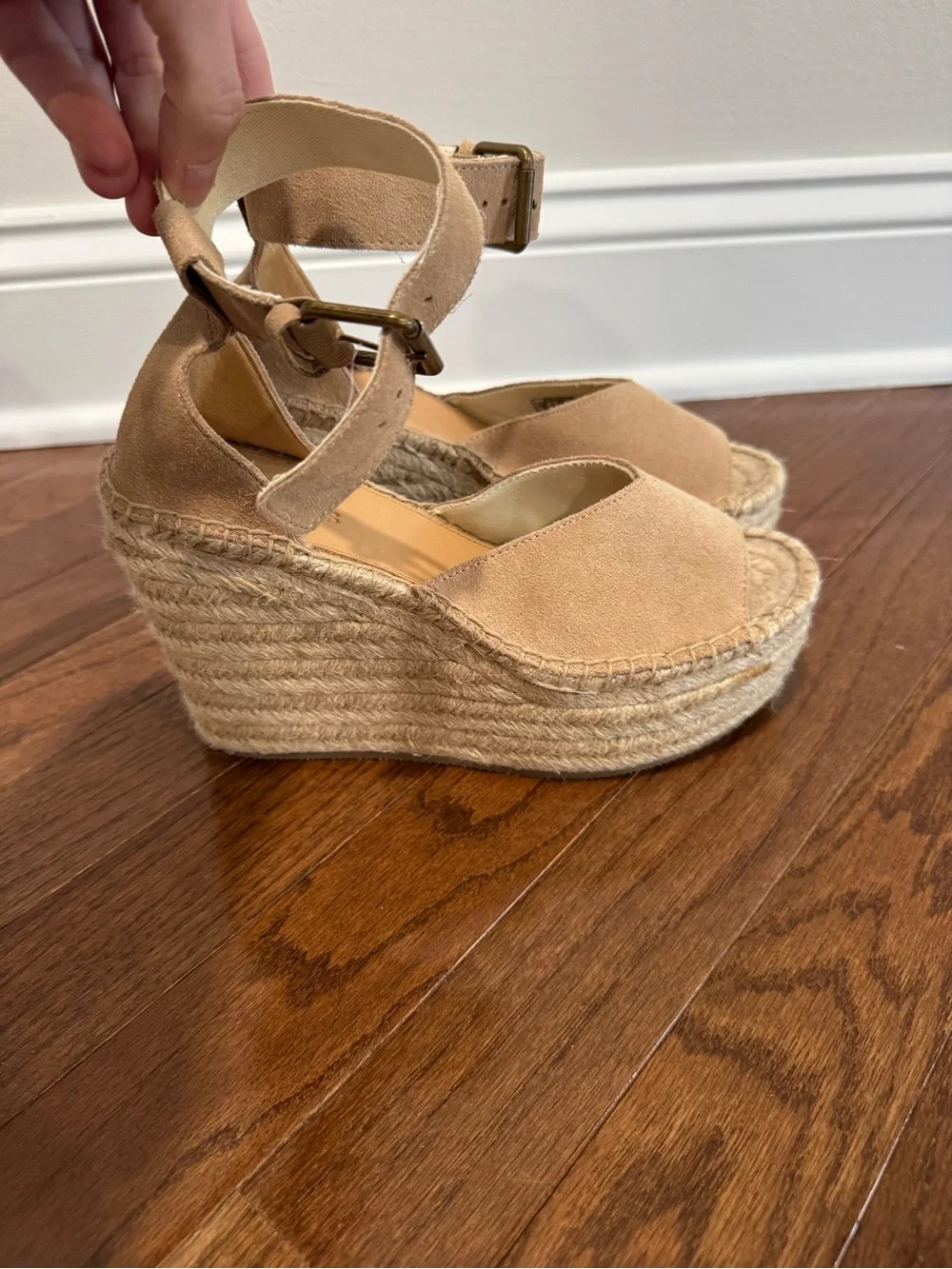 brand new Soludos Positano Tan Suede Espadrille Wedge Sandals